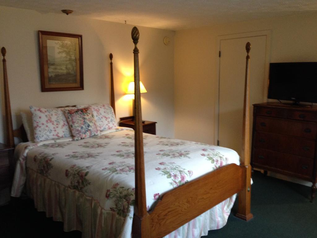 White Columns Motel Pine Mountain  Rum bild