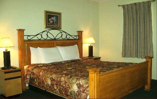 White Columns Motel Pine Mountain  Rum bild