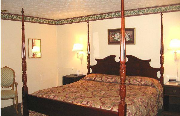 White Columns Motel Pine Mountain  Rum bild